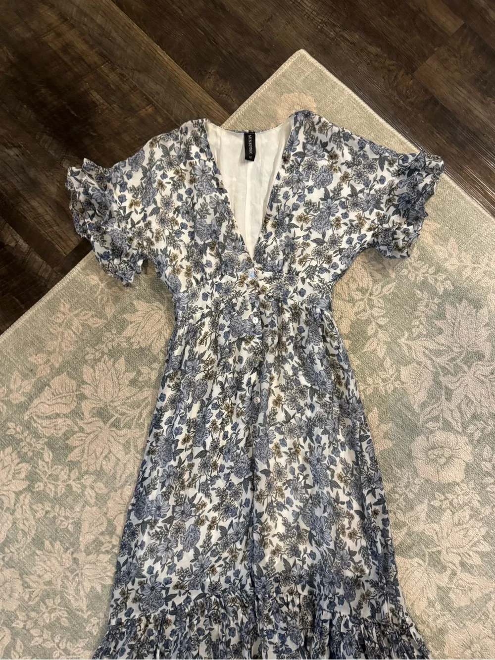 NWOT - MINKPINK - Darcy Maxi Dress in Multi - Picture 14 of 15